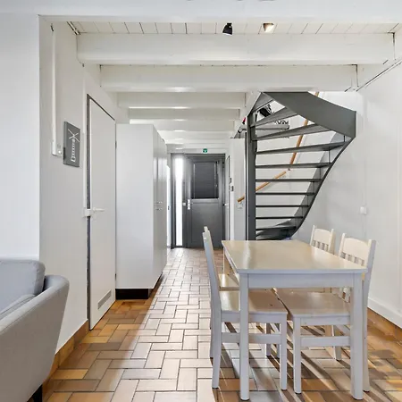 Brik 2 P 200 * Ньивпорт